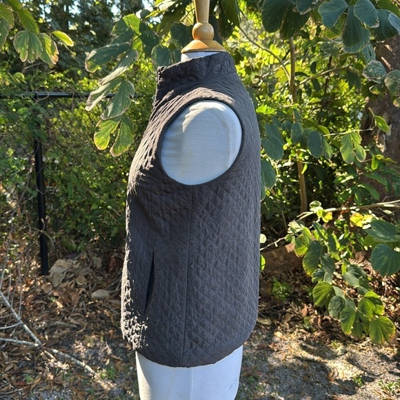 Eileen Fisher quilted silk vest, size XS - Picture 3 of 6